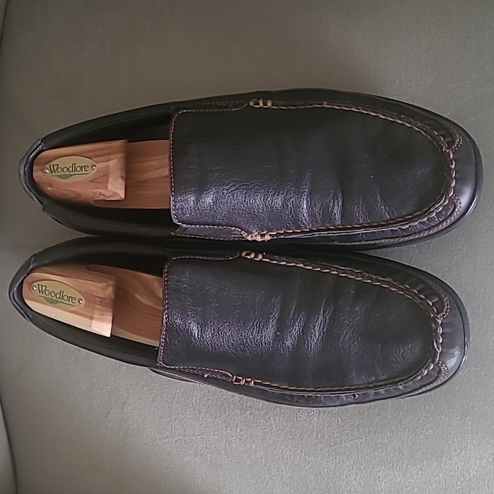 Cole Haan mens soft black leather slip on size 13M loafers